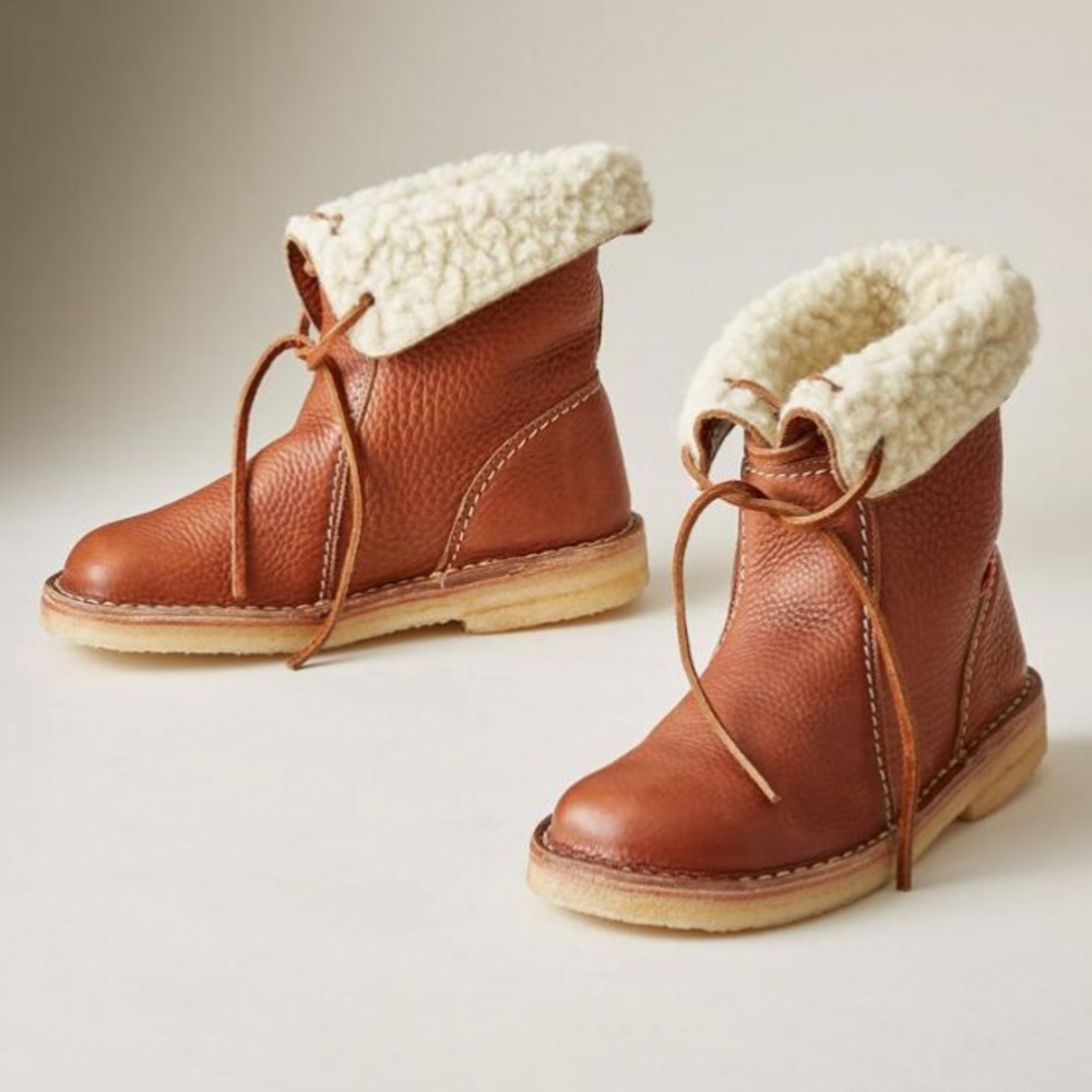 Arhus Duckfeet boots GREAT used condition 39